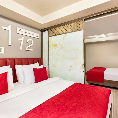 Ramada Pera 酒店