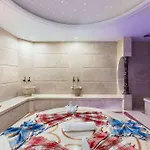 Ramada Pera Hotel *