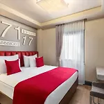 Ramada Pera