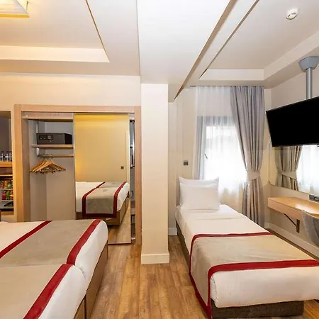 Ramada Pera ホテル *