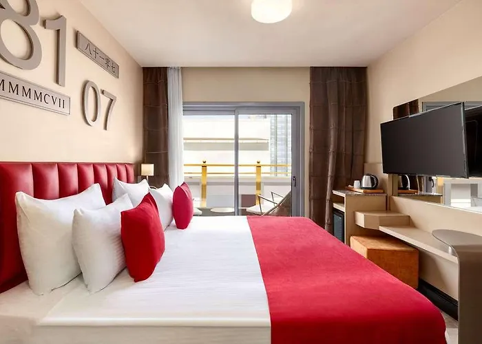 ホテル Ramada Pera *